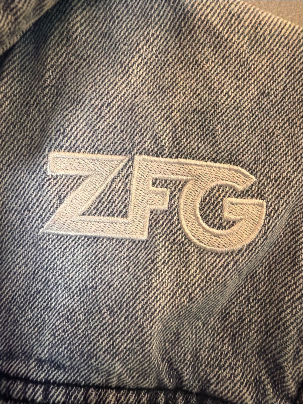 H&M Hooded Denim Jacket Medium Light Wash Gray Knit Sleeves ZFG Embroidered - Picture 6 of 7